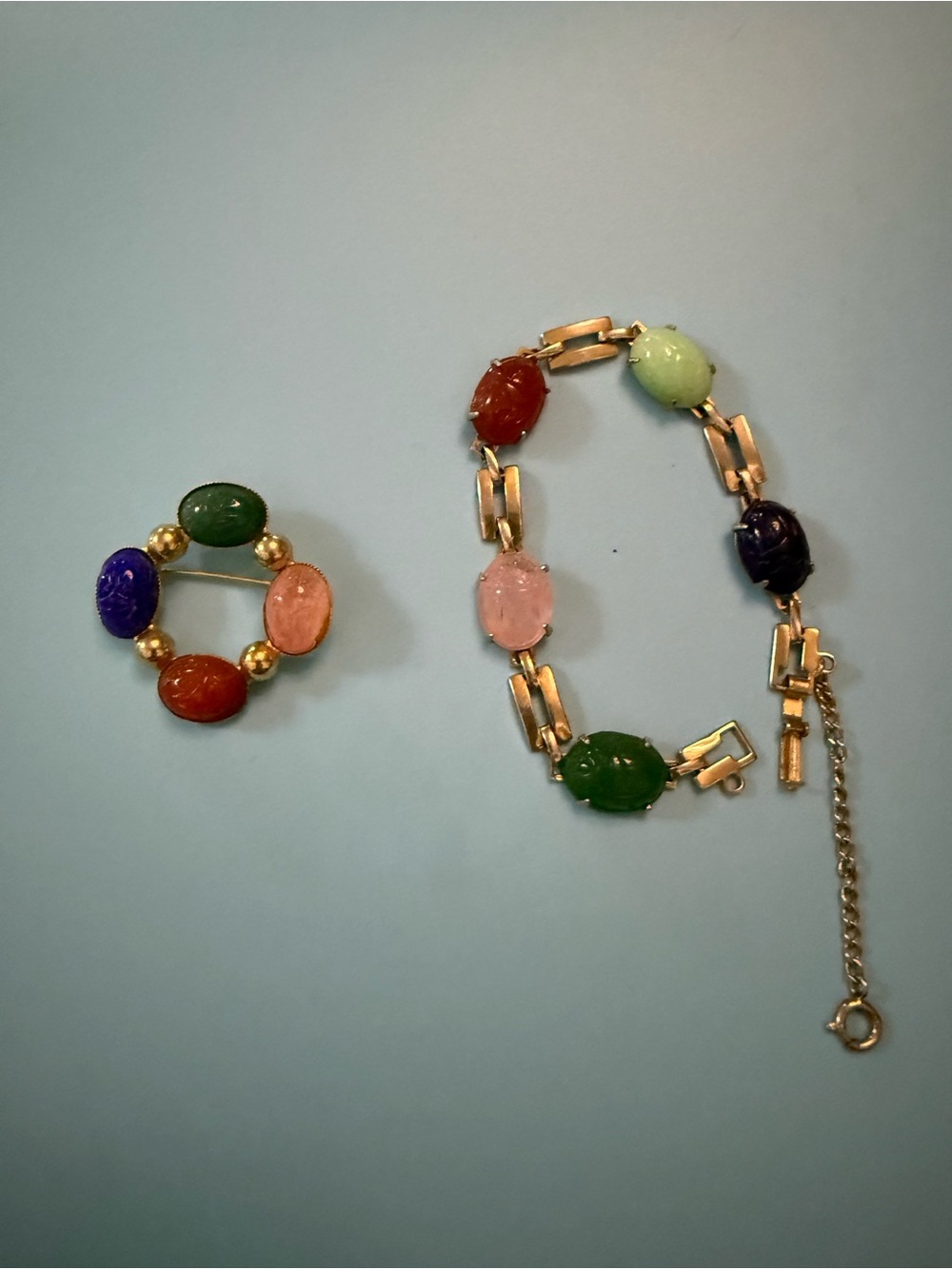 Vintage scarab bracelet and Brooch Set -‎ Gold Tone